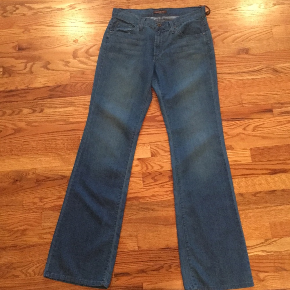 James Jeans Hector Flare Jean in light wash